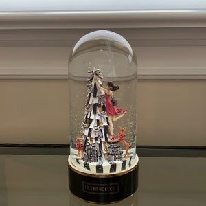 Henri Bendel Deck the Halls Snowglobe in perfect condition!